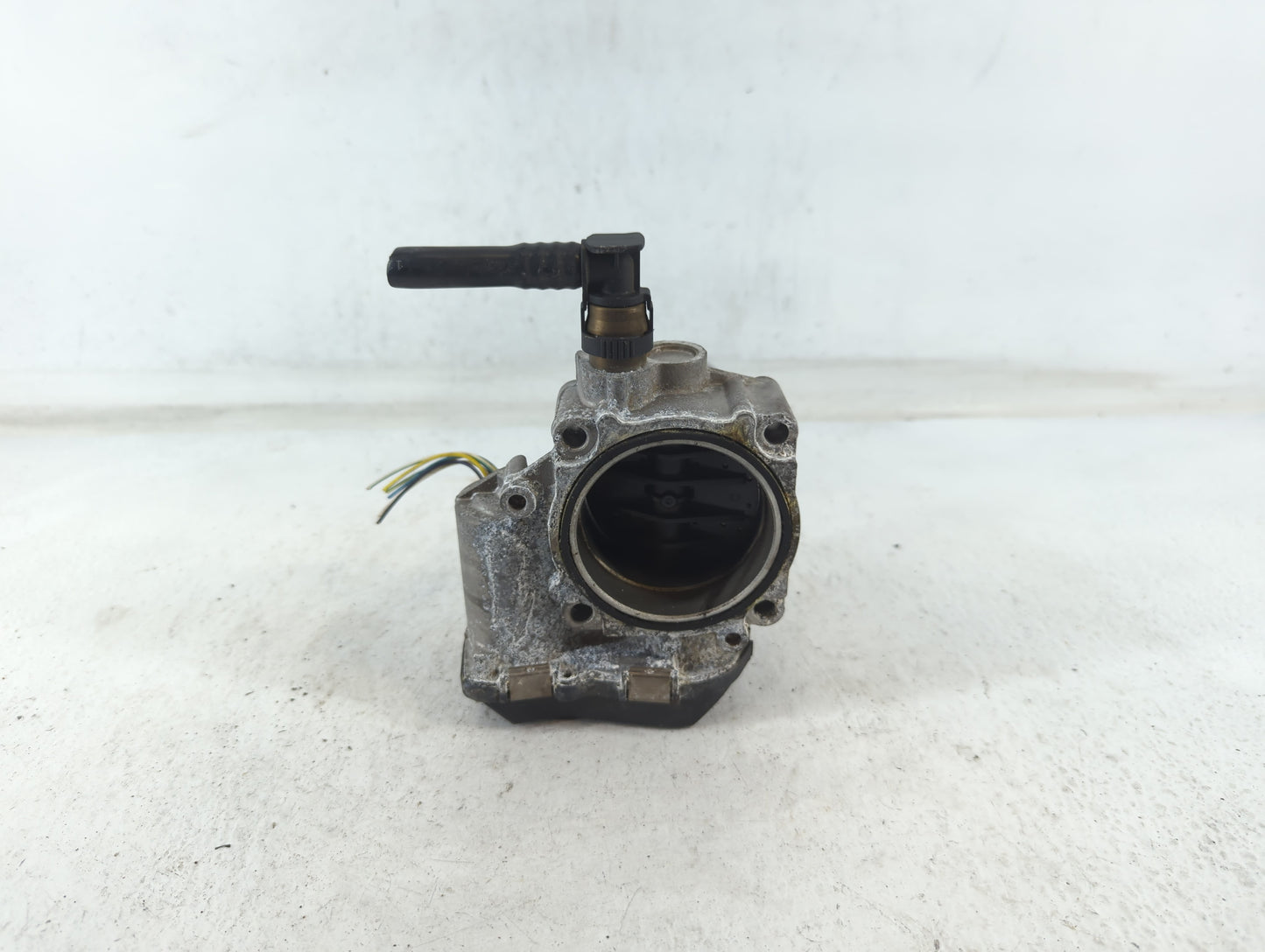 2013 Bmw 320i Throttle Body P/N:A2C83786800 12627067DA Fits OEM Used Auto Parts - Oemusedautoparts1.com