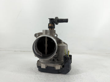 2012-2018 Bmw 320i Throttle Body P/N:1354 7588625-04 A2C83786800 Fits Fits 2012 2013 2014 2015 2016 2017 2018 OEM Used Auto 