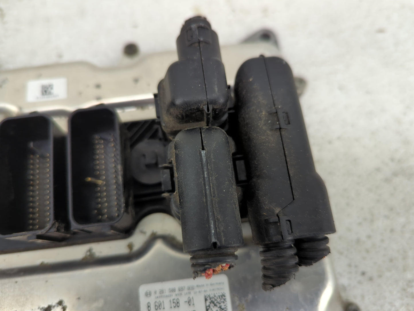 2012-2015 Bmw 328 PCM Engine Control Computer ECU ECM PCU OEM P/N:, 030019182 , 8601158-01 Fits Fits 2012 2013 2014 2015 OEM