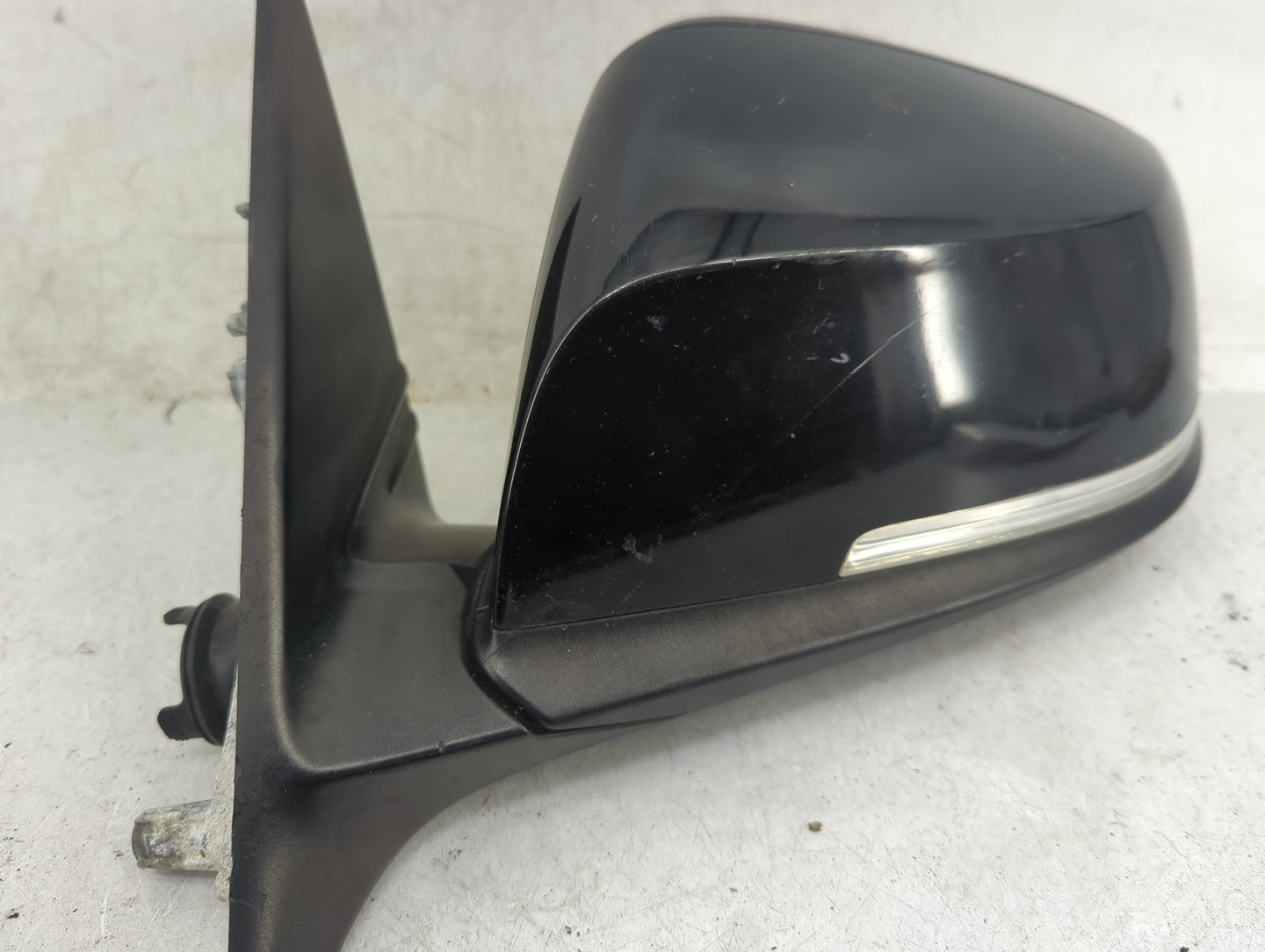 2012-2013 Bmw 328 Driver Side View Mirror - Left Door Mirror OEM Used - Oemusedautoparts1.com