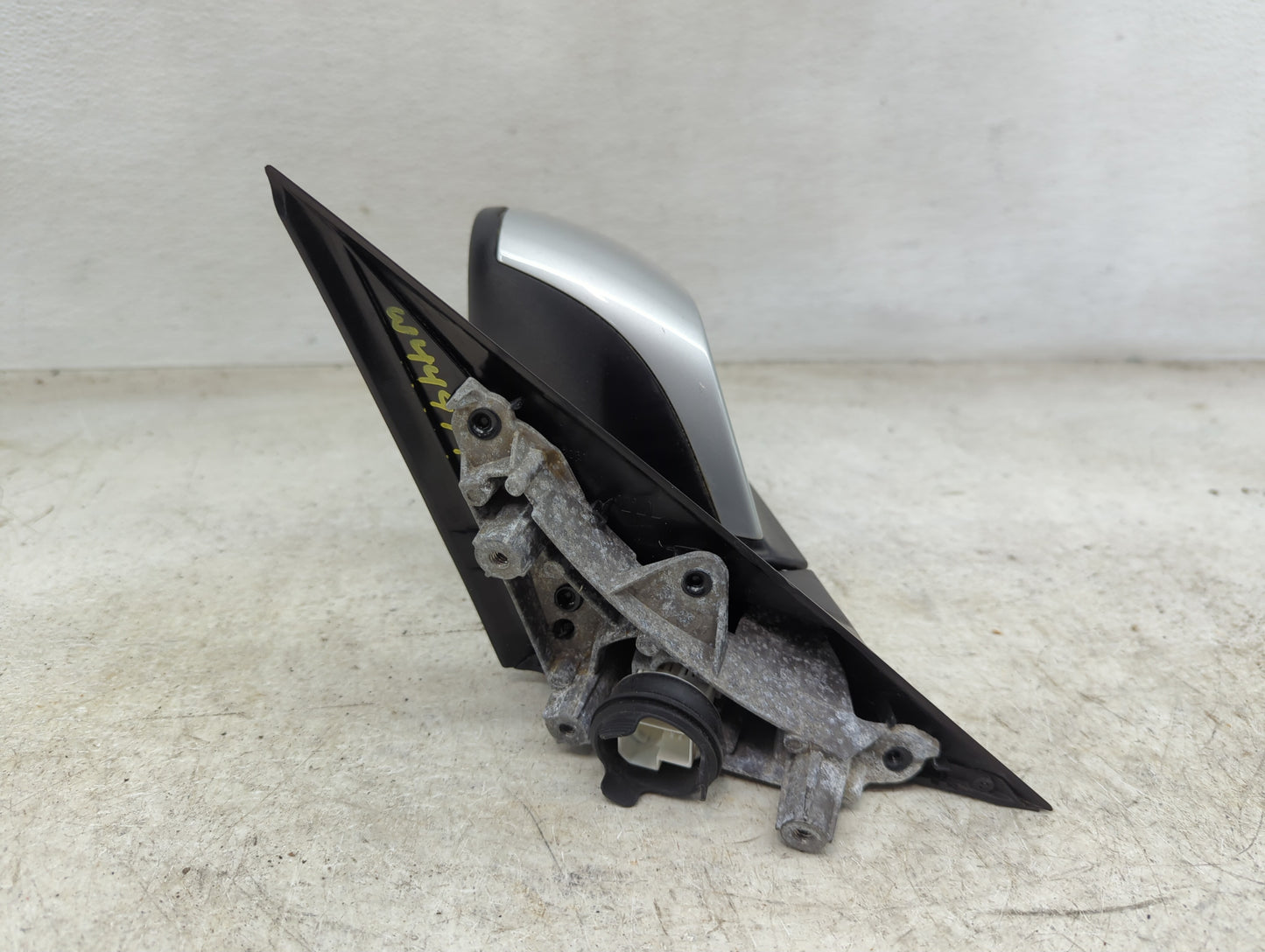 2012-2013 Bmw 328 Driver Side View Mirror - Left Door Mirror OEM Used - Oemusedautoparts1.com