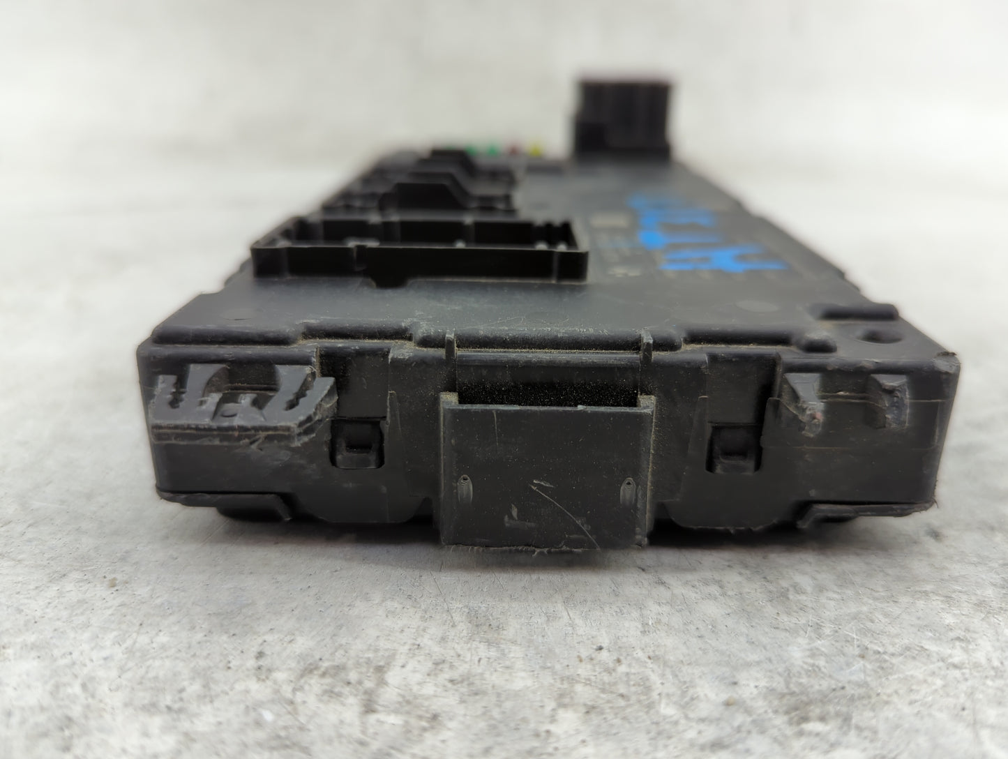 Bmw 328 Body Control Module Bcm Inner Cabin Fuse Box - Oemusedautoparts1.com