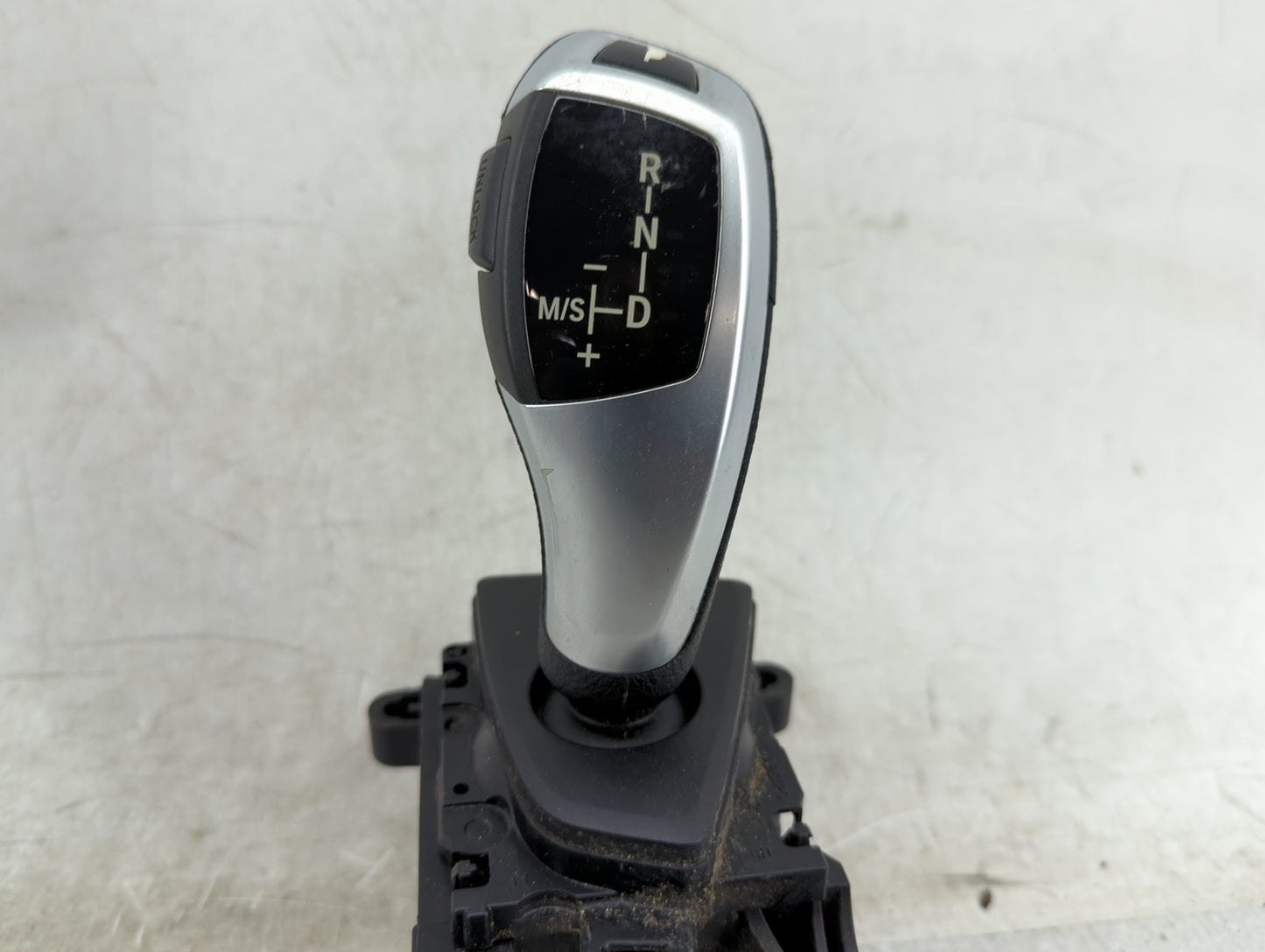 2013 Bmw 328 Floor Console Assembly Shifter - Oemusedautoparts1.com