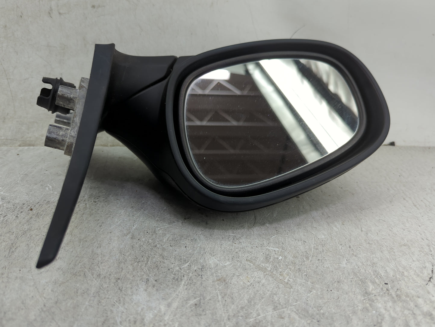 2010-2013 Bmw 328 Driver Side View Mirror - Left Door Mirror OEM Used - Oemusedautoparts1.com