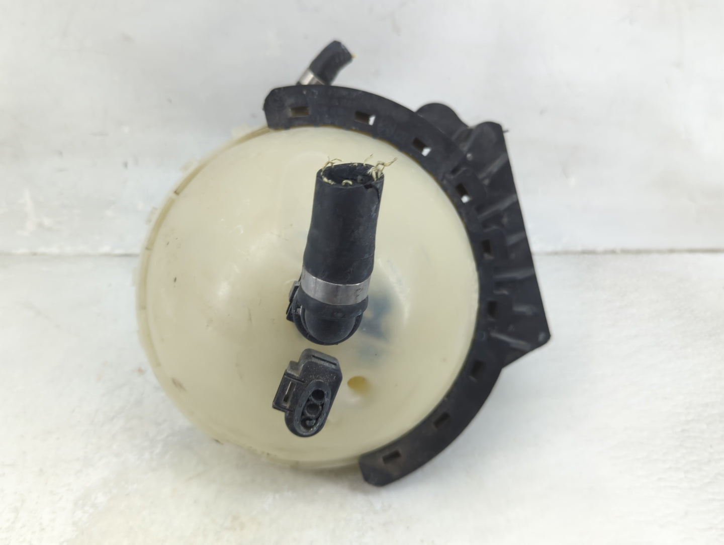 2013 Bmw 328 Radiator Coolant Overflow Expansion Tank Bottle - Oemusedautoparts1.com