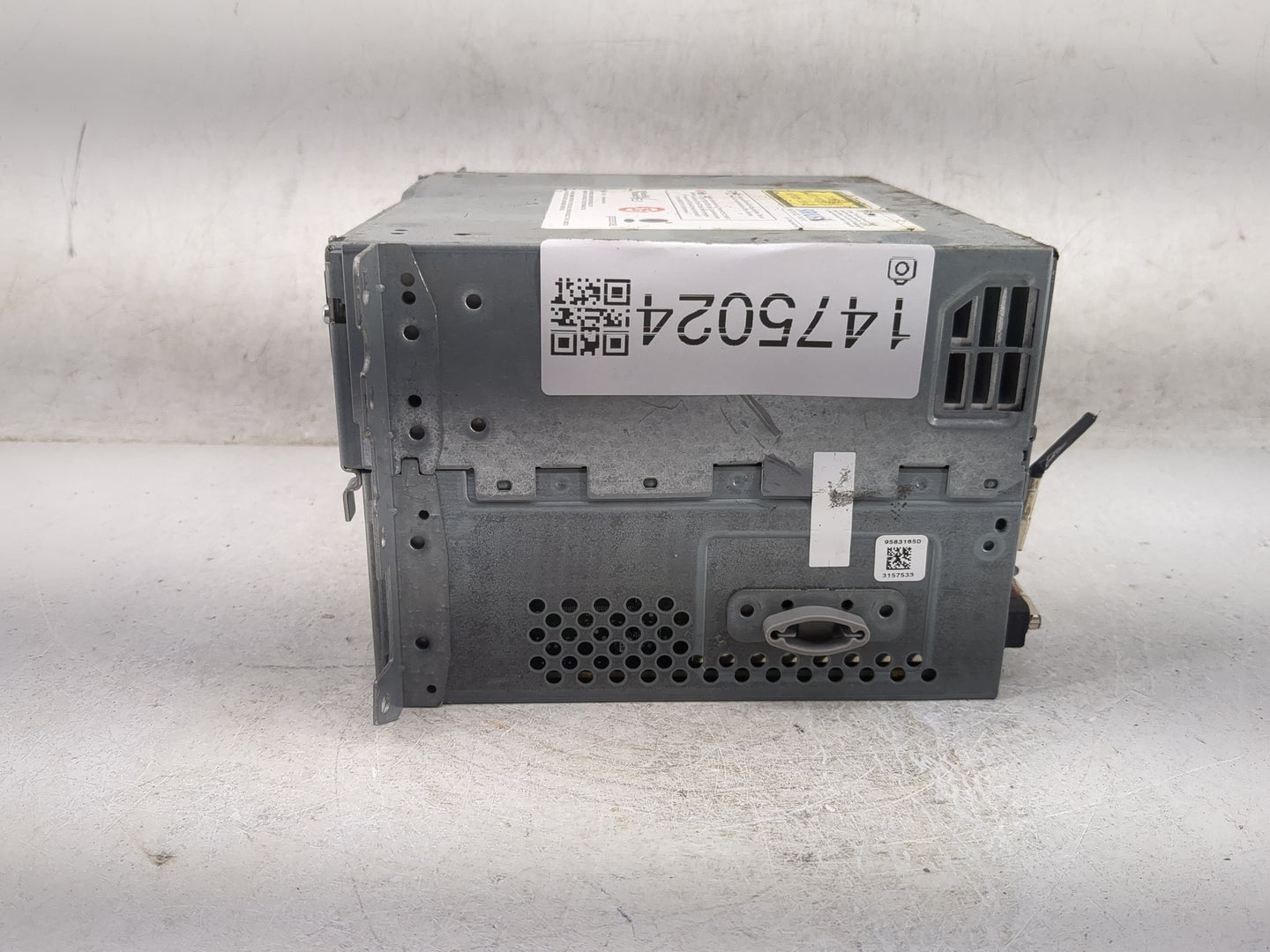 2010-2013 Bmw 328 Radio AM FM Cd Player Receiver Replacement P/N:9583185031575333 928343001 Fits OEM Used Auto Parts - Oemus
