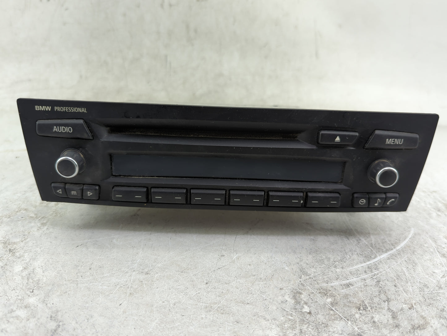 2010-2013 Bmw 328i Radio AM FM Cd Player Receiver Replacement P/N:65129302171-01 9302171 Fits OEM Used Auto Parts - Oemuseda