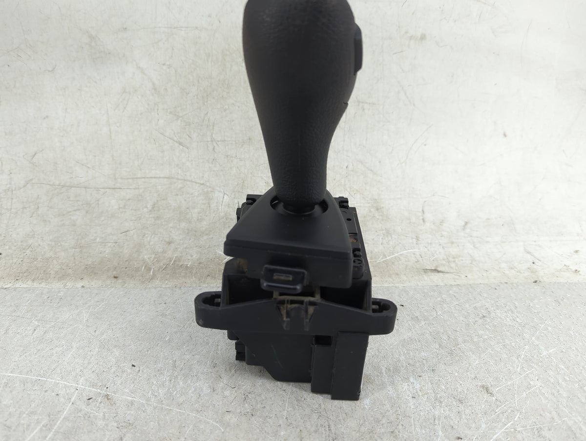 2013 Bmw 328i Floor Console Assembly Shifter 1451372 - Oemusedautoparts1.com