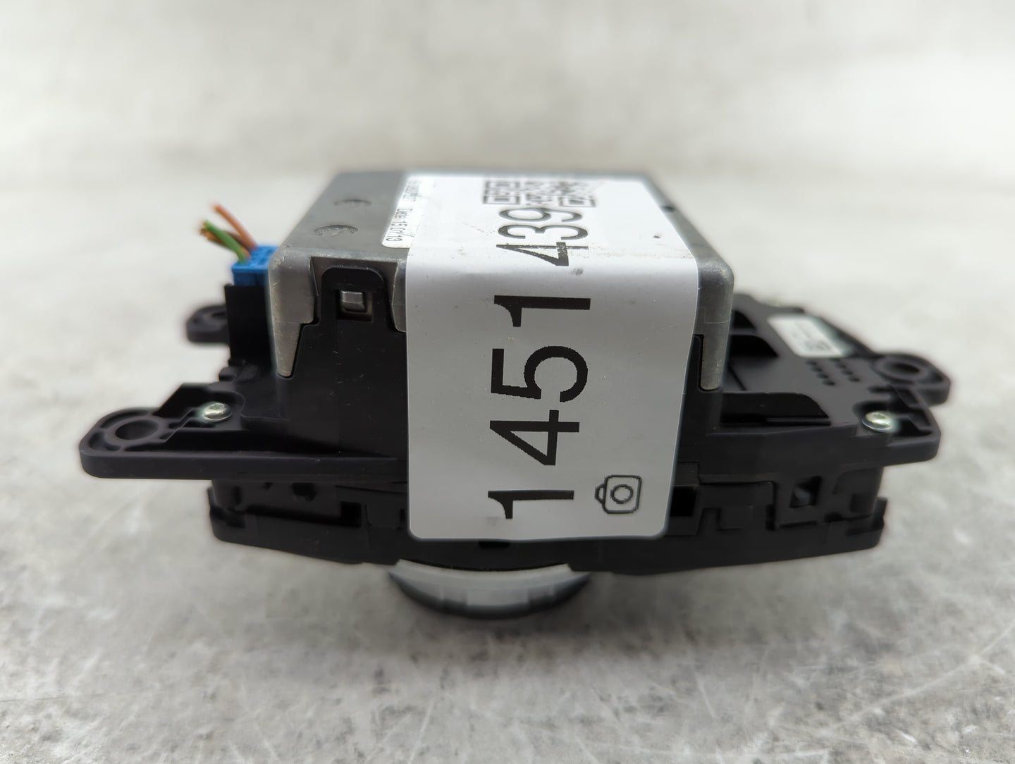 2013 Bmw 328i Radio AM FM Cd Player Receiver Replacement P/N:B0827527 0008116784 Fits OEM Used Auto Parts - Oemusedautoparts