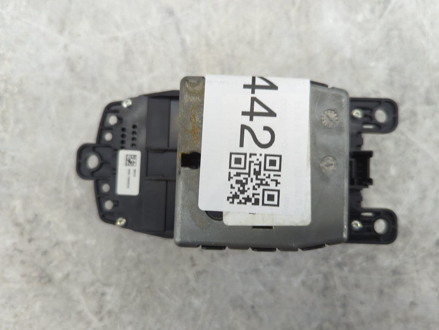 2013 Bmw 328i Radio AM FM Cd Player Receiver Replacement P/N:0007500926 Fits OEM Used Auto Parts - Oemusedautoparts1.com