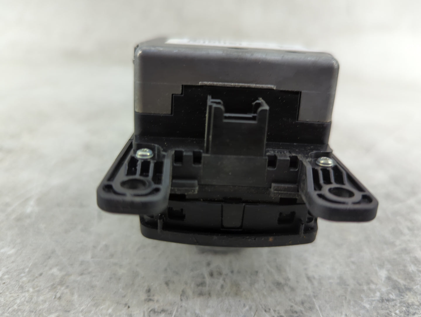 2013 Bmw 328i Radio AM FM Cd Player Receiver Replacement P/N:0007500926 Fits OEM Used Auto Parts - Oemusedautoparts1.com