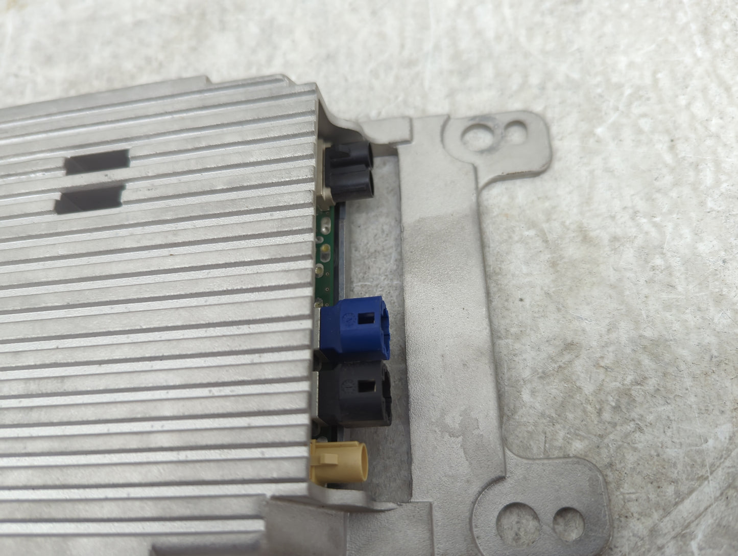2012-2015 Bmw 328i Telematics Control Module 1452810 - Oemusedautoparts1.com