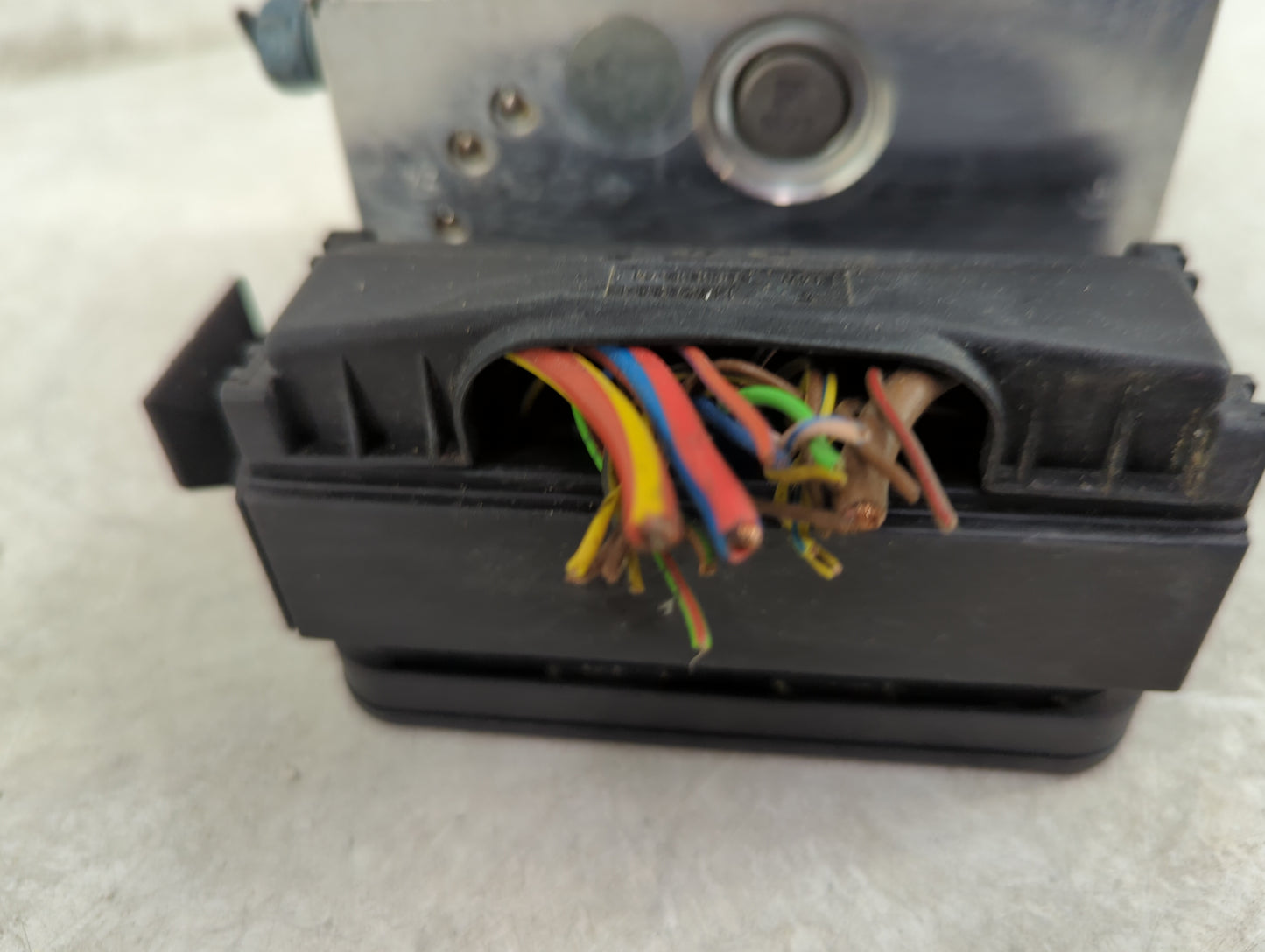 2012-2013 Bmw 328i ABS Pump Control Module Replacement P/N:3451-6862246-01 10.0212-0935.4 Fits Fits 2012 2013 OEM Used Auto 