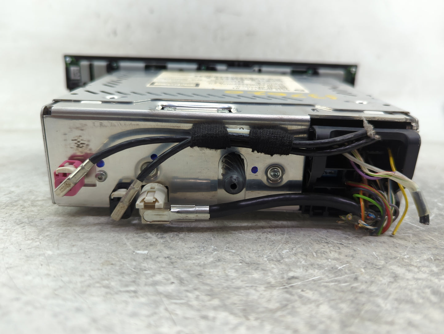 2010-2013 Bmw 328i Radio AM FM Cd Player Receiver Replacement P/N:6512 9302171-01 VD1074D6020557 Fits OEM Used Auto Parts - 