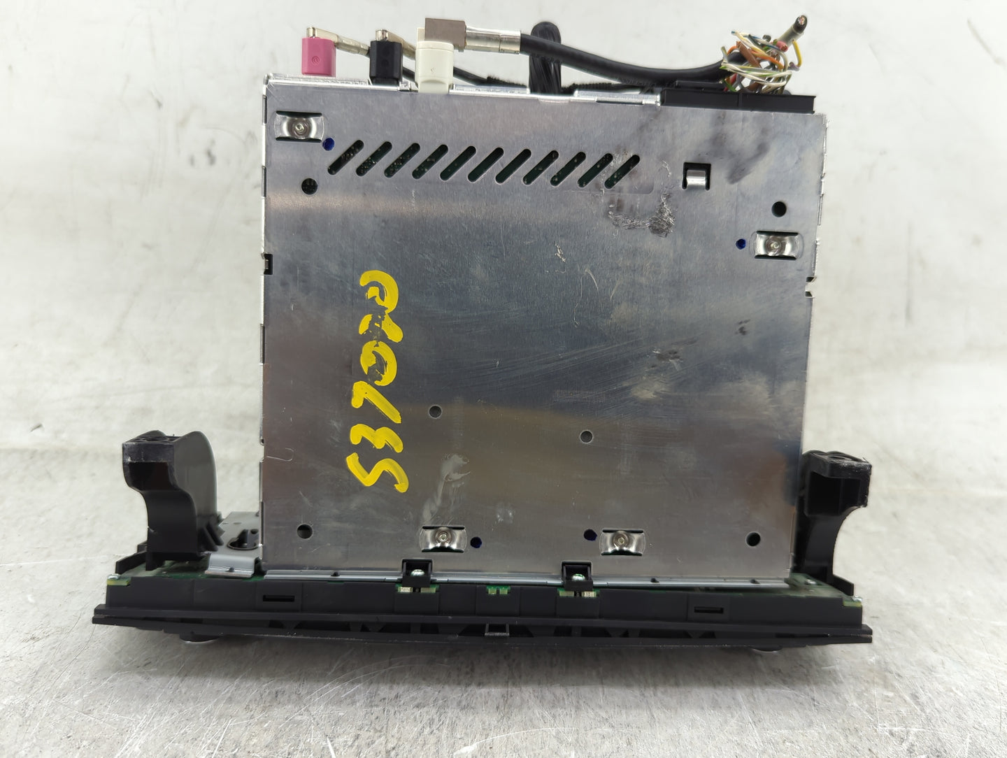 2010-2013 Bmw 328i Radio AM FM Cd Player Receiver Replacement P/N:6512 9302171-01 VD1074D6020557 Fits OEM Used Auto Parts - 