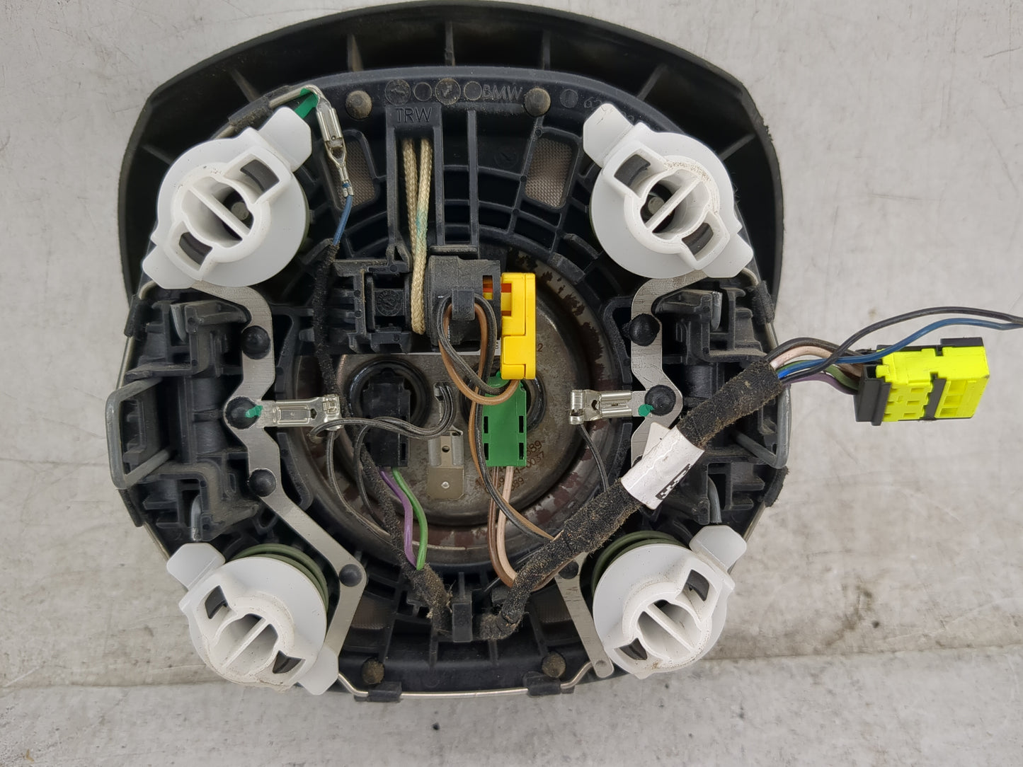 2012-2016 Bmw 328i Air Bag Driver Left Steering Wheel Mounted Black - Oemusedautoparts1.com