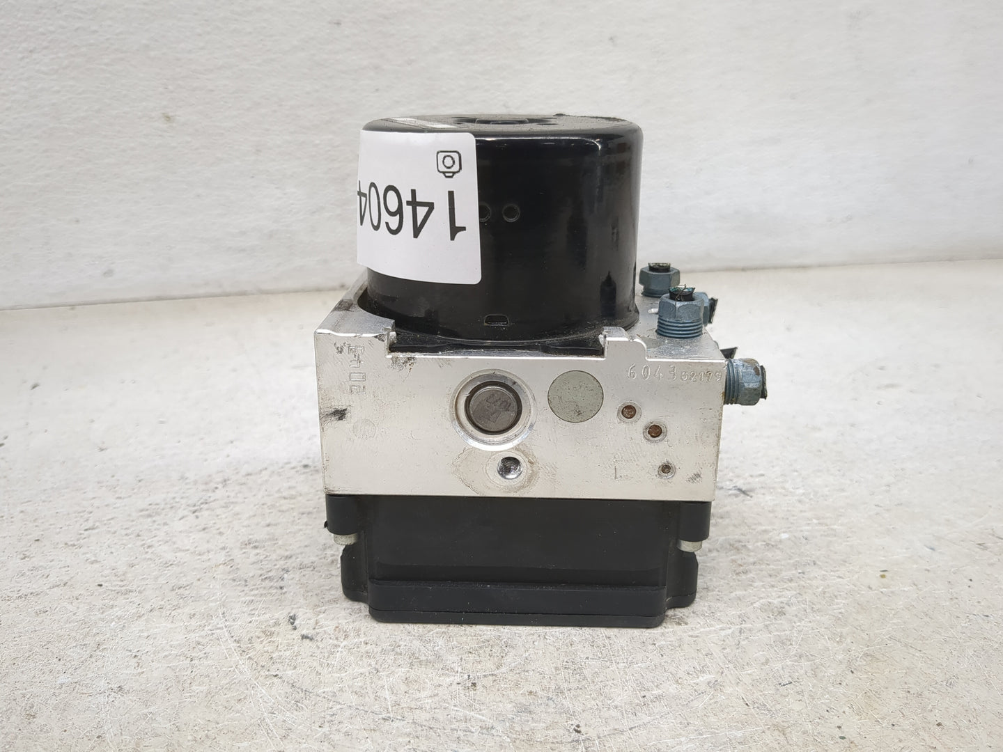 2012-2013 Bmw 328i ABS Pump Control Module Replacement P/N:3451-6860730-01 10.0212-0911.4 Fits Fits 2012 2013 OEM Used Auto 