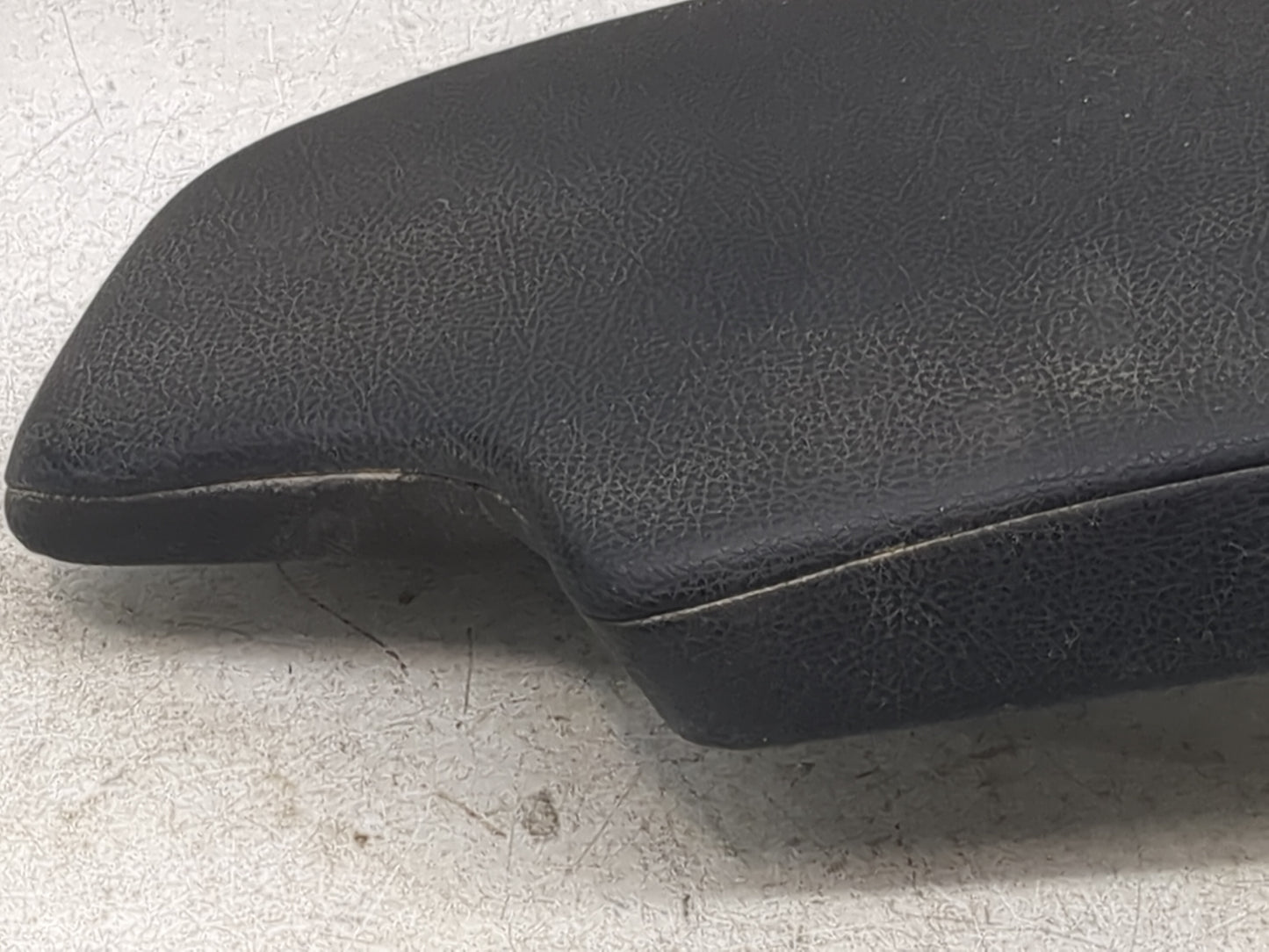 2013 Bmw 328i Center Console Armrest Cover Lid Fits OEM Used Auto Parts - Oemusedautoparts1.com