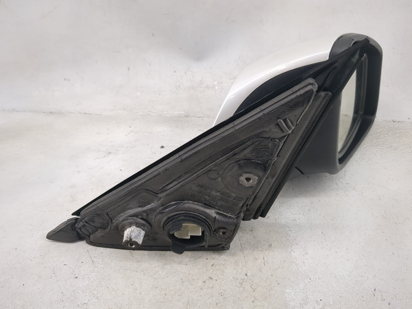 2012-2013 Bmw 328i Passenger Side View Mirror - Right Door Mirror OEM Used - Oemusedautoparts1.com