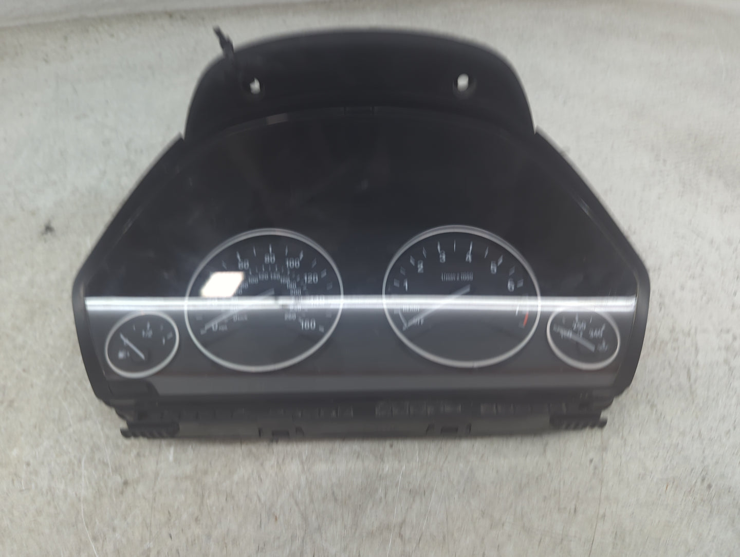 2012-2016 Bmw 328i Instrument Cluster Speedometer Gauges P/N:9311392-01 9232895 Miles: Fits Fits 2012 2013 2014 2015 2016 OE