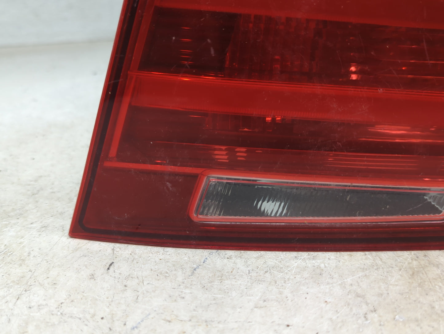 2012-2015 Bmw 328i Passenger Right Side Deck Lid Mounted Tail Light - Oemusedautoparts1.com