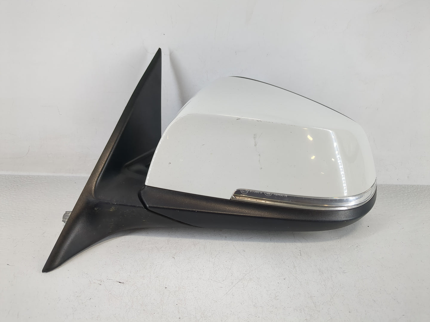2013 Bmw 328xi Driver Side View Mirror - Left Door Mirror OEM Used - Oemusedautoparts1.com