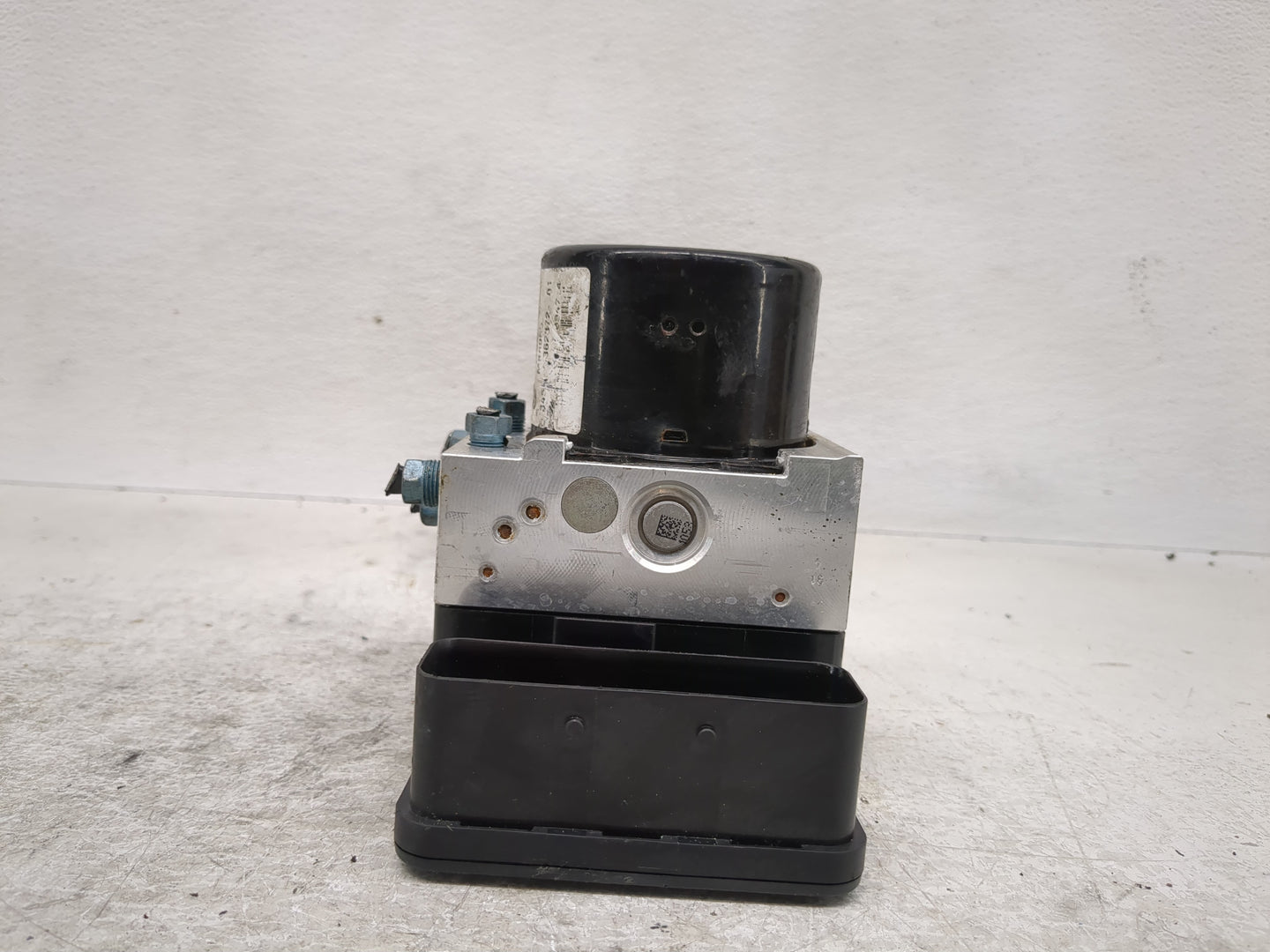 2013 Bmw 328xi ABS Pump Control Module Replacement P/N:6862873-01 Fits Fits 2009 2010 2011 2012 OEM Used Auto Parts - Oemuse