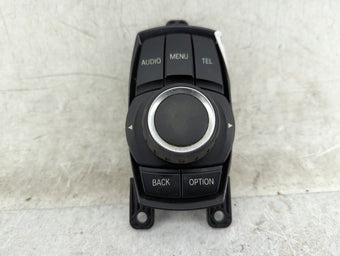 compare product 2013 Bmw 328xi Radio AM FM Cd Player Receiver Replacement P/N:ZE926170404 033623101 Fits OEM Used Auto Parts