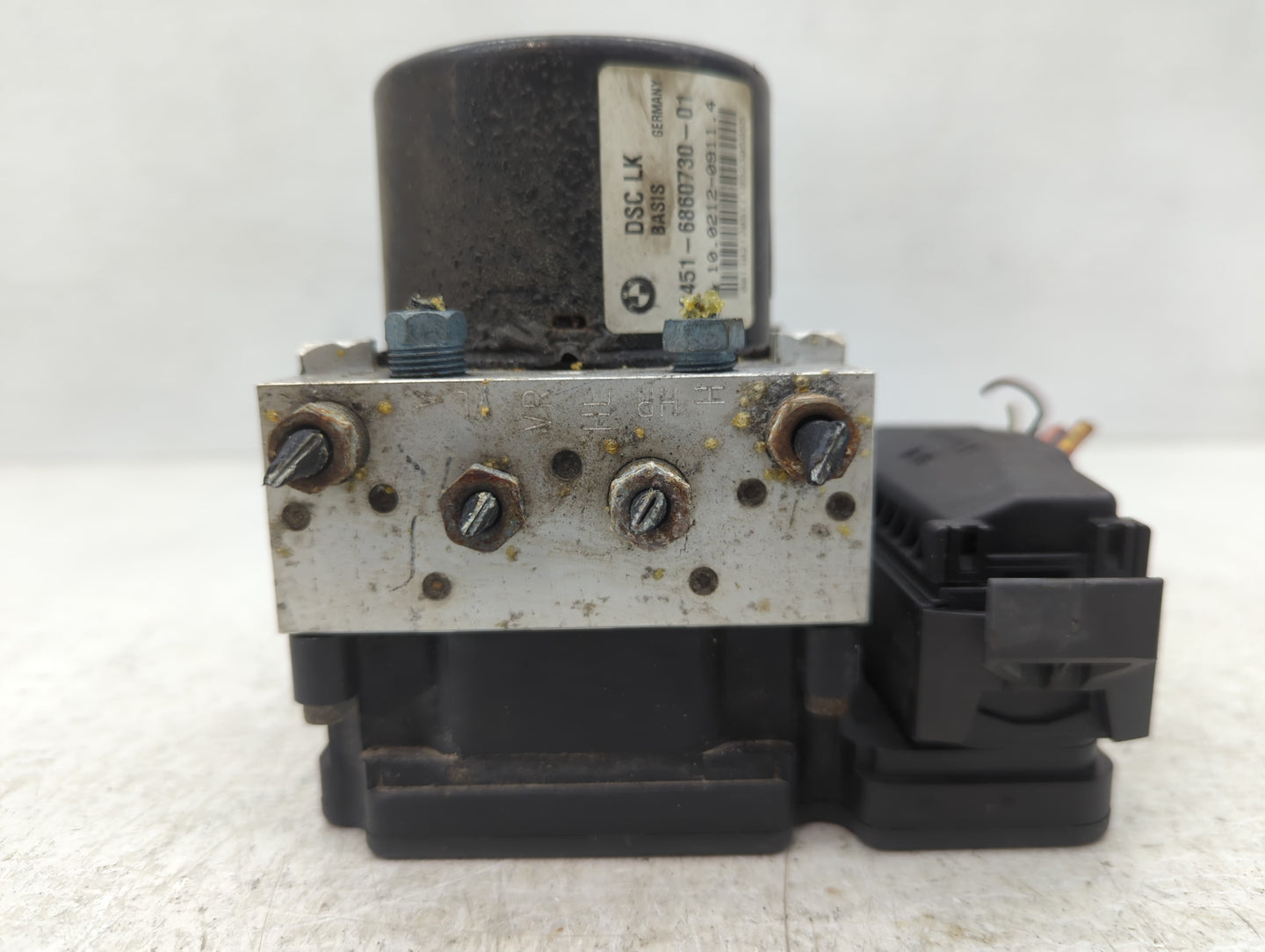 2013 Bmw 328i ABS Pump Control Module Replacement P/N:0962-0828 412628010BA, 6 860 731 Fits OEM Used Auto Parts - Oemusedaut