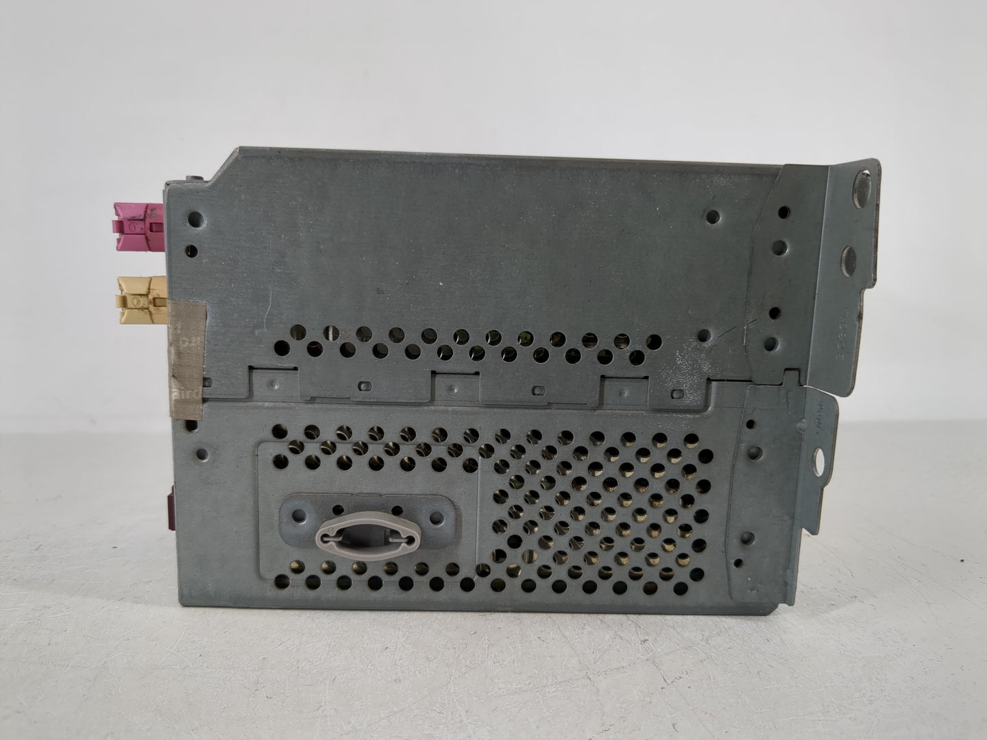 2012-2013 Bmw 328i Radio AM FM Cd Player Receiver Replacement P/N:CI 9 302 230 01 CI 9 321 499 01 Fits Fits 2012 2013 OEM Us