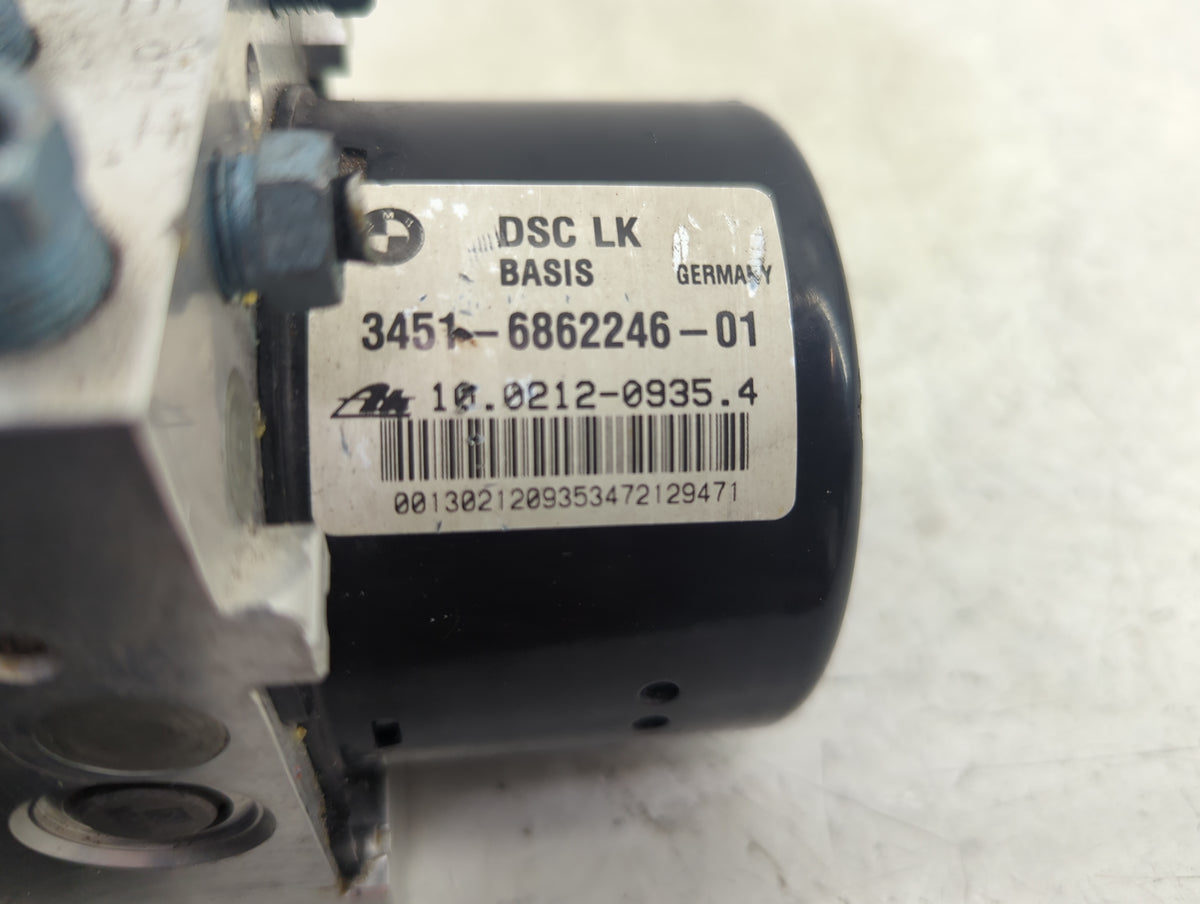 2012-2013 Bmw 328i Anti-Lock Brake ABS Pump Module Actuator OEM P/N:3451-6862246-01 Fits Fits 2012 2013 OEM Used Auto Parts 