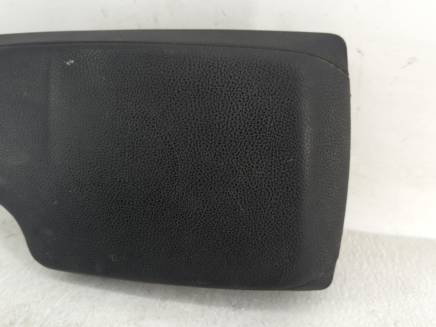 2013 Bmw 328i Center Console Armrest Cover Lid Fits OEM Used Auto Parts - Oemusedautoparts1.com