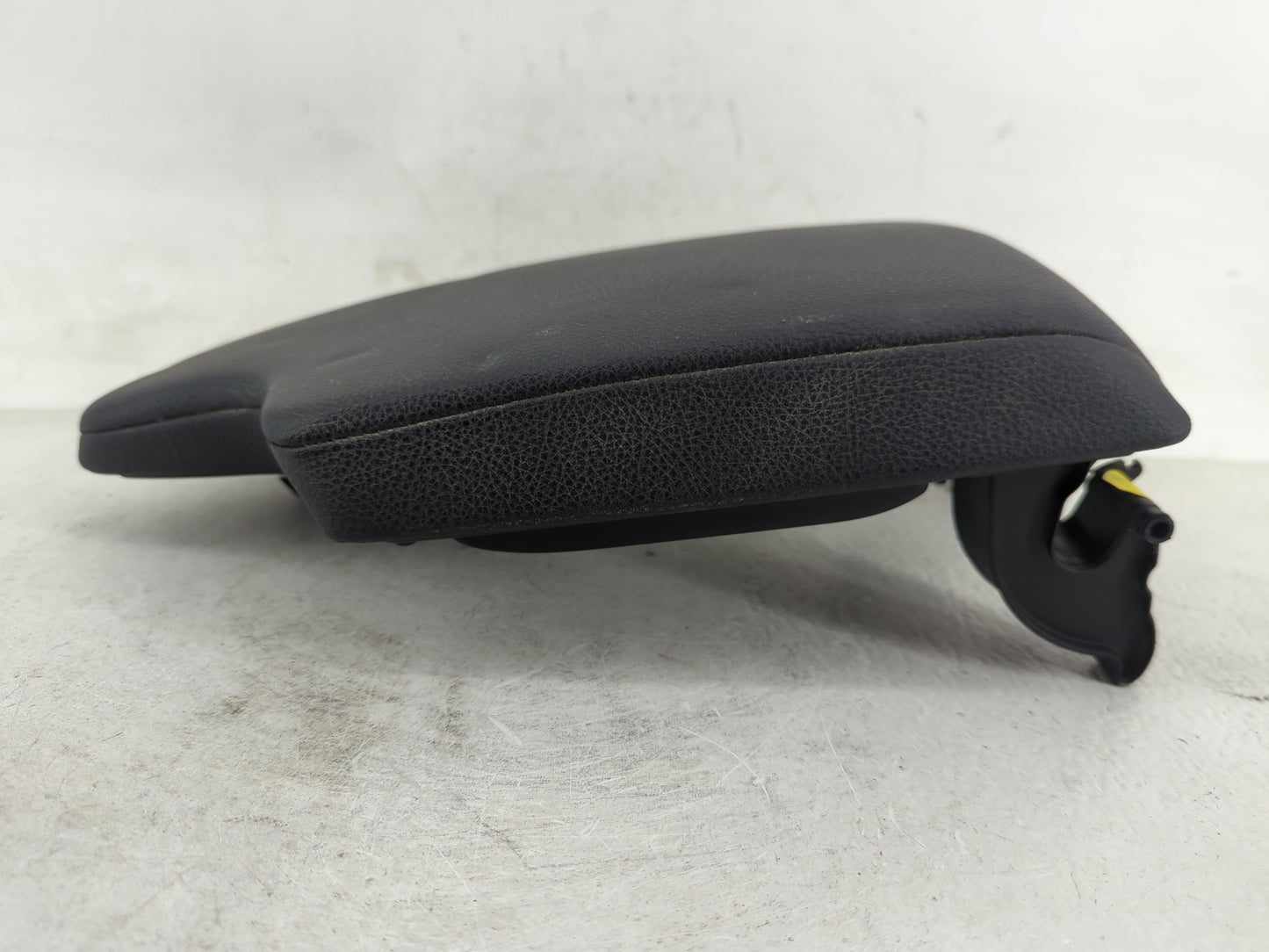 2013 Bmw 328i Center Console Armrest Cover Lid Fits OEM Used Auto Parts - Oemusedautoparts1.com