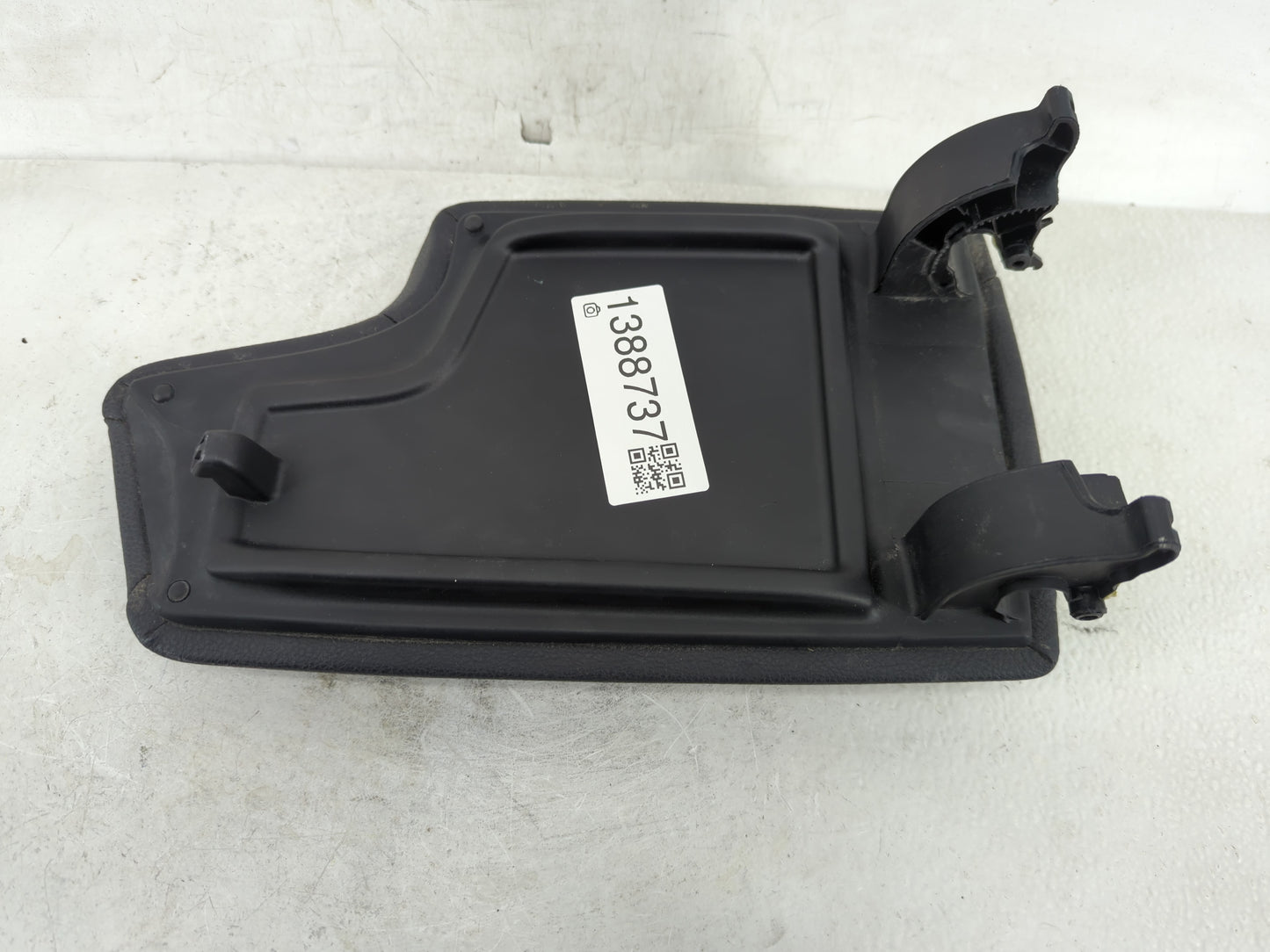 2013 Bmw 328i Center Console Armrest Cover Lid Fits OEM Used Auto Parts - Oemusedautoparts1.com
