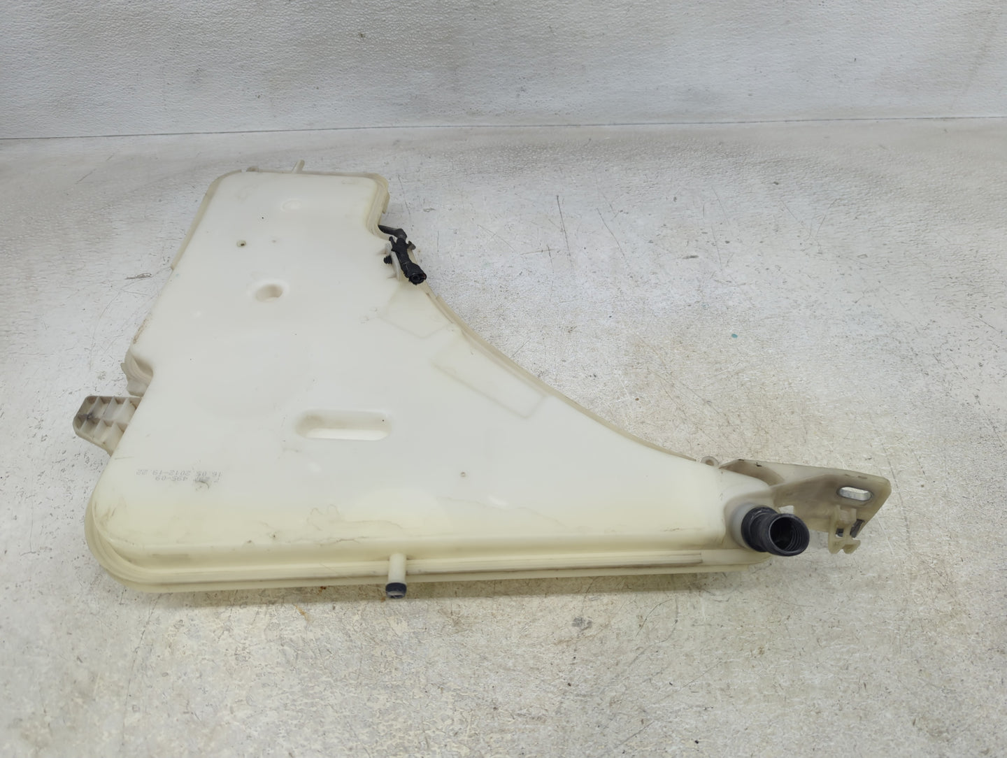 2012-2016 Bmw 328i Windshield Washer Fluid Reservoir Bottle Oem - Oemusedautoparts1.com