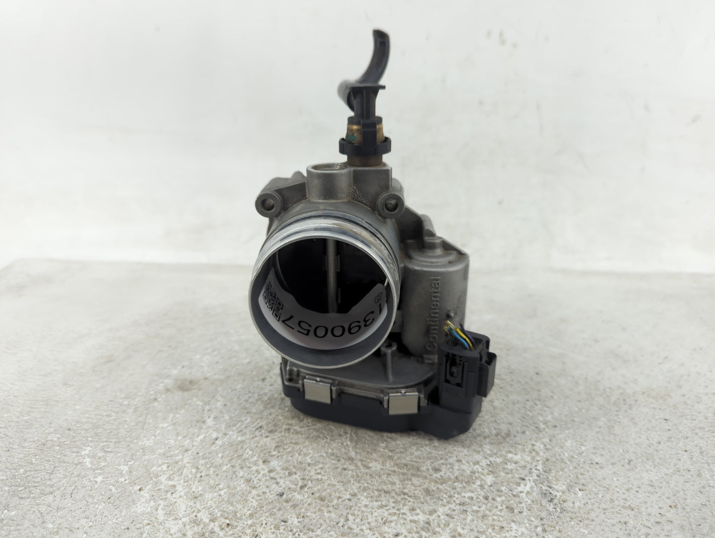 2012-2016 Bmw 328i Throttle Body P/N:7588625-02 A2C53355204 Fits Fits 2012 2013 2014 2015 2016 2017 2018 OEM Used Auto Parts