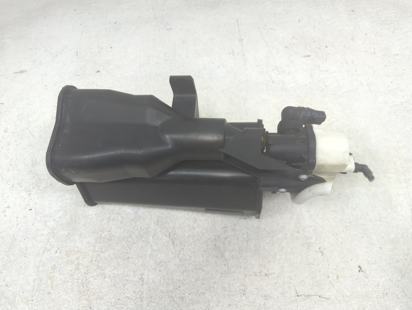 2013 Bmw 328i Fuel Vapor Charcoal Canister - Oemusedautoparts1.com