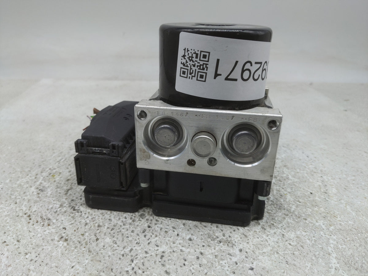 2013 Bmw 328i Anti-Lock Brake ABS Pump Module Actuator OEM P/N:3451-6862246-01 Fits OEM Used Auto Parts - Oemusedautoparts1.