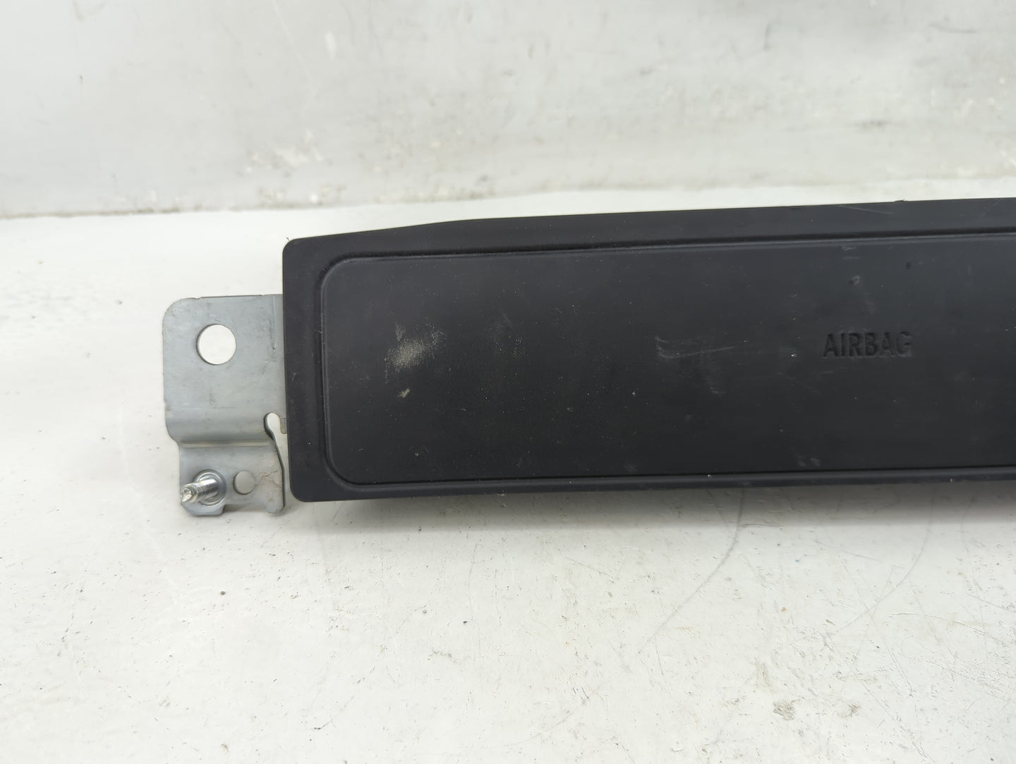 2012-2016 Bmw 328i Air Bag Driver Left Knee OEM P/N:1024564 KU922865212 Fits OEM Used Auto Parts - Oemusedautoparts1.com