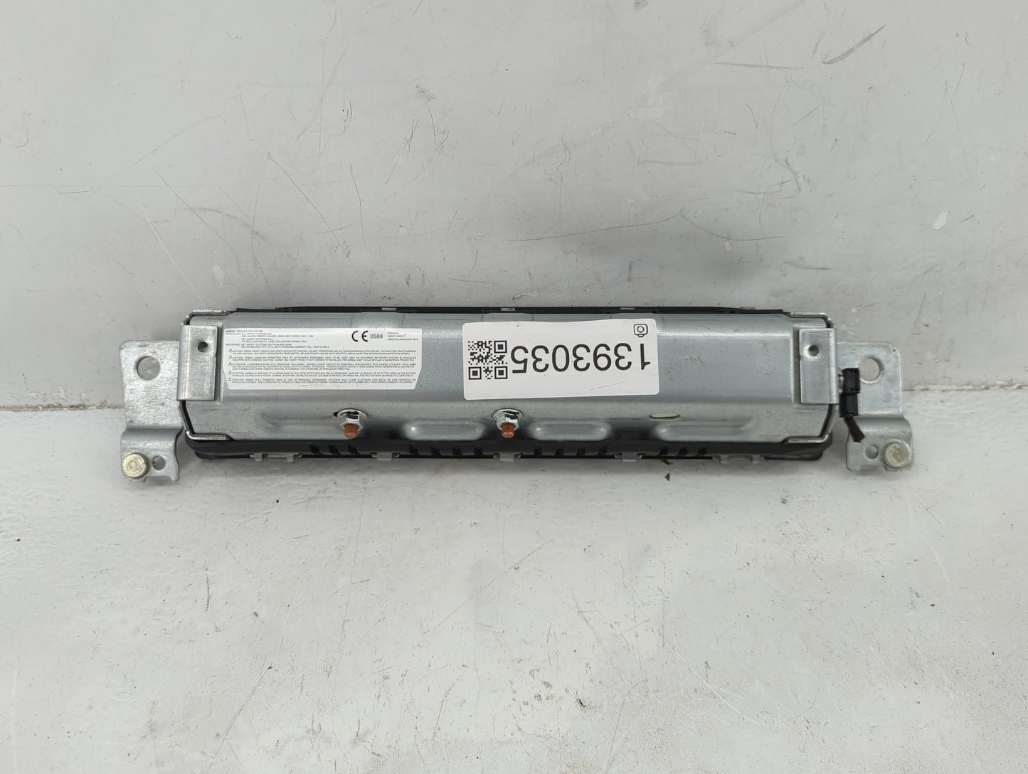 2012-2016 Bmw 328i Air Bag Driver Left Knee OEM P/N:1024564 KU922865212 Fits OEM Used Auto Parts - Oemusedautoparts1.com
