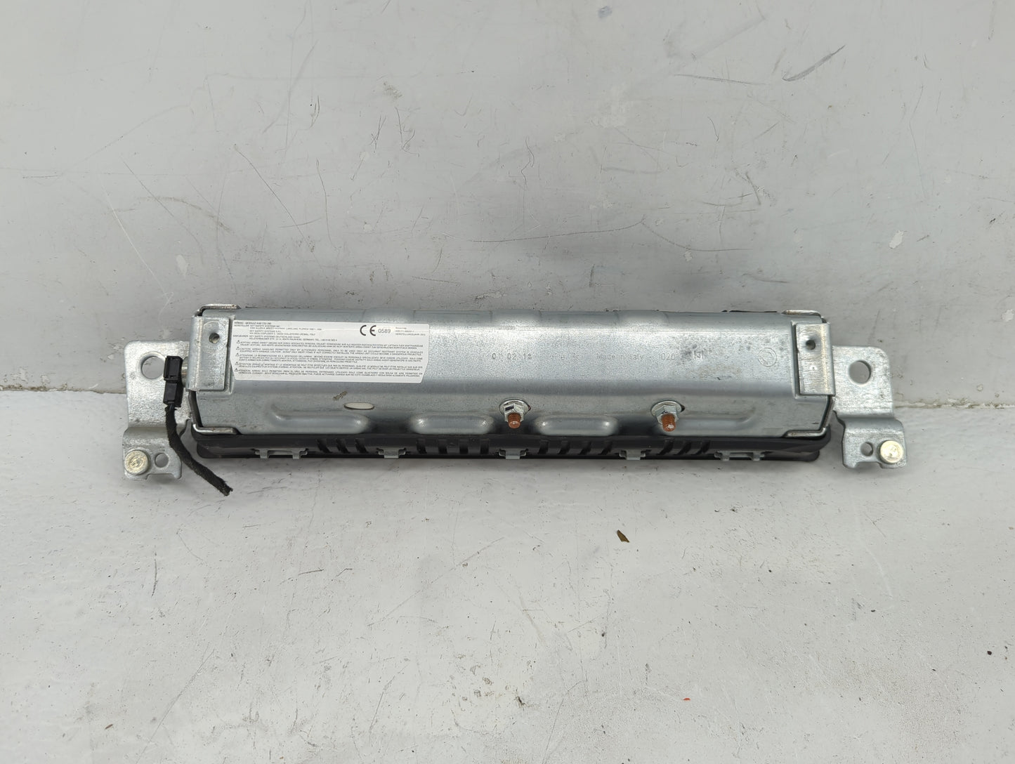 2013 Bmw 328i Air Bag Passenger Right Knee OEM P/N:1024565/06 Fits OEM Used Auto Parts - Oemusedautoparts1.com