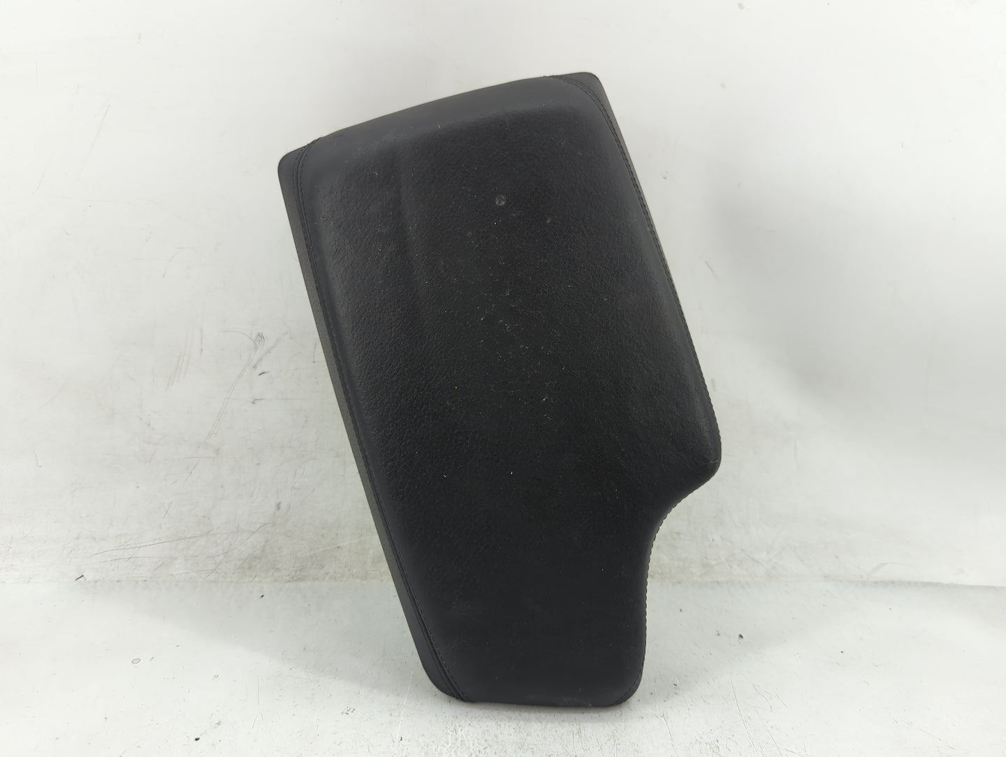 2013 Bmw 328i Center Console Armrest Cover Lid Fits OEM Used Auto Parts - Oemusedautoparts1.com