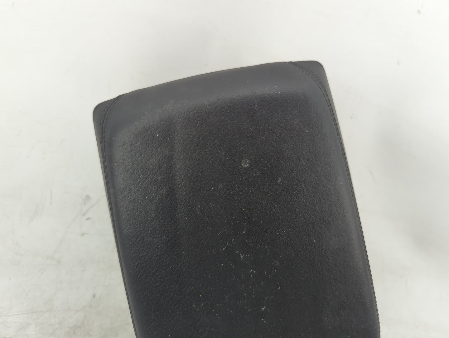 2013 Bmw 328i Center Console Armrest Cover Lid Fits OEM Used Auto Parts - Oemusedautoparts1.com