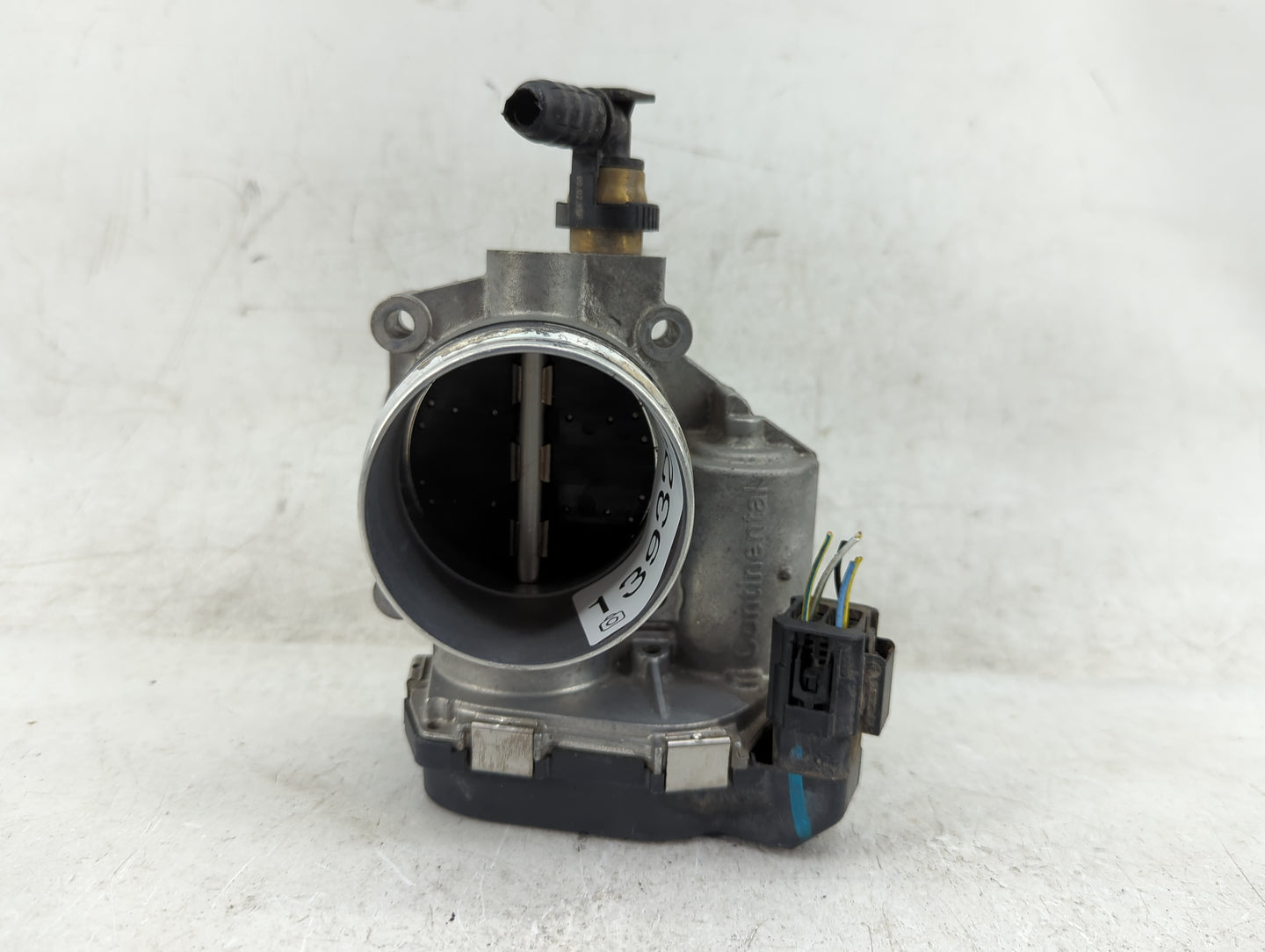 2012-2016 Bmw 328i Throttle Body P/N:7588625-03 A2C83786800 Fits Fits 2012 2013 2014 2015 2016 2017 2018 OEM Used Auto Parts