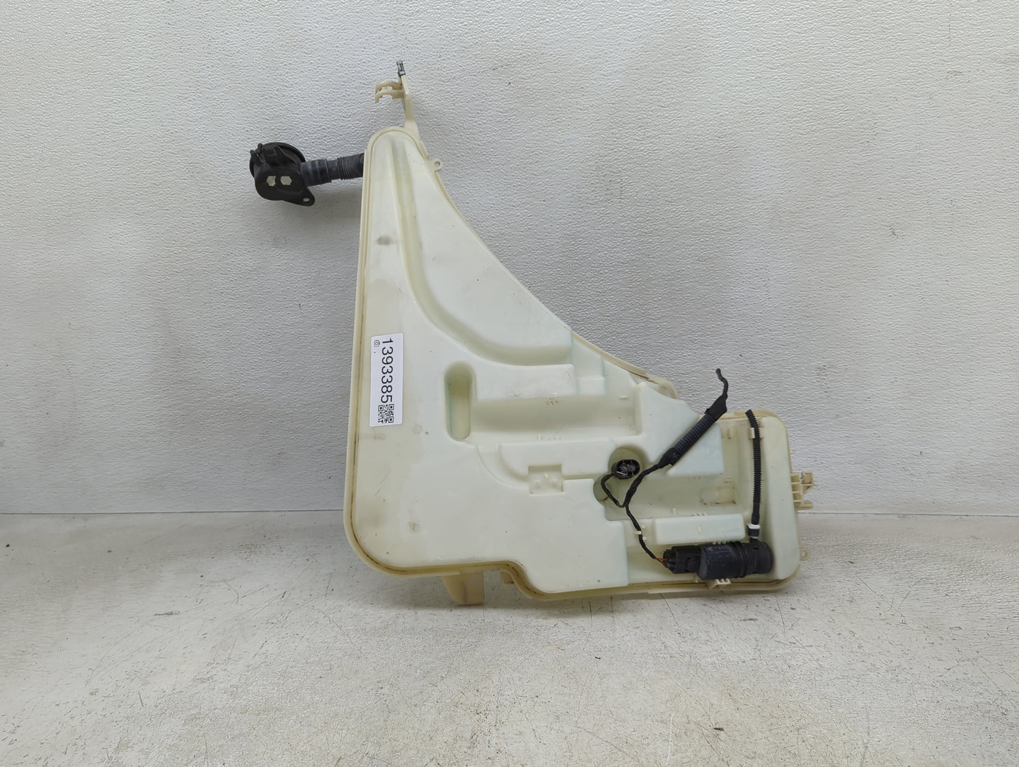 2012-2016 Bmw 328i Radiator Coolant Overflow Expansion Tank Bottle - Oemusedautoparts1.com
