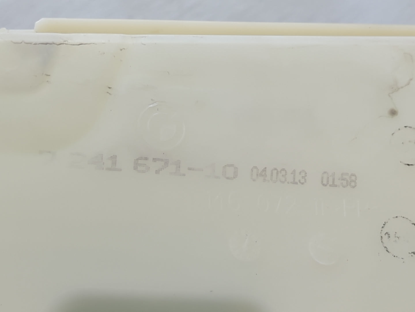 2012-2016 Bmw 328i Radiator Coolant Overflow Expansion Tank Bottle - Oemusedautoparts1.com