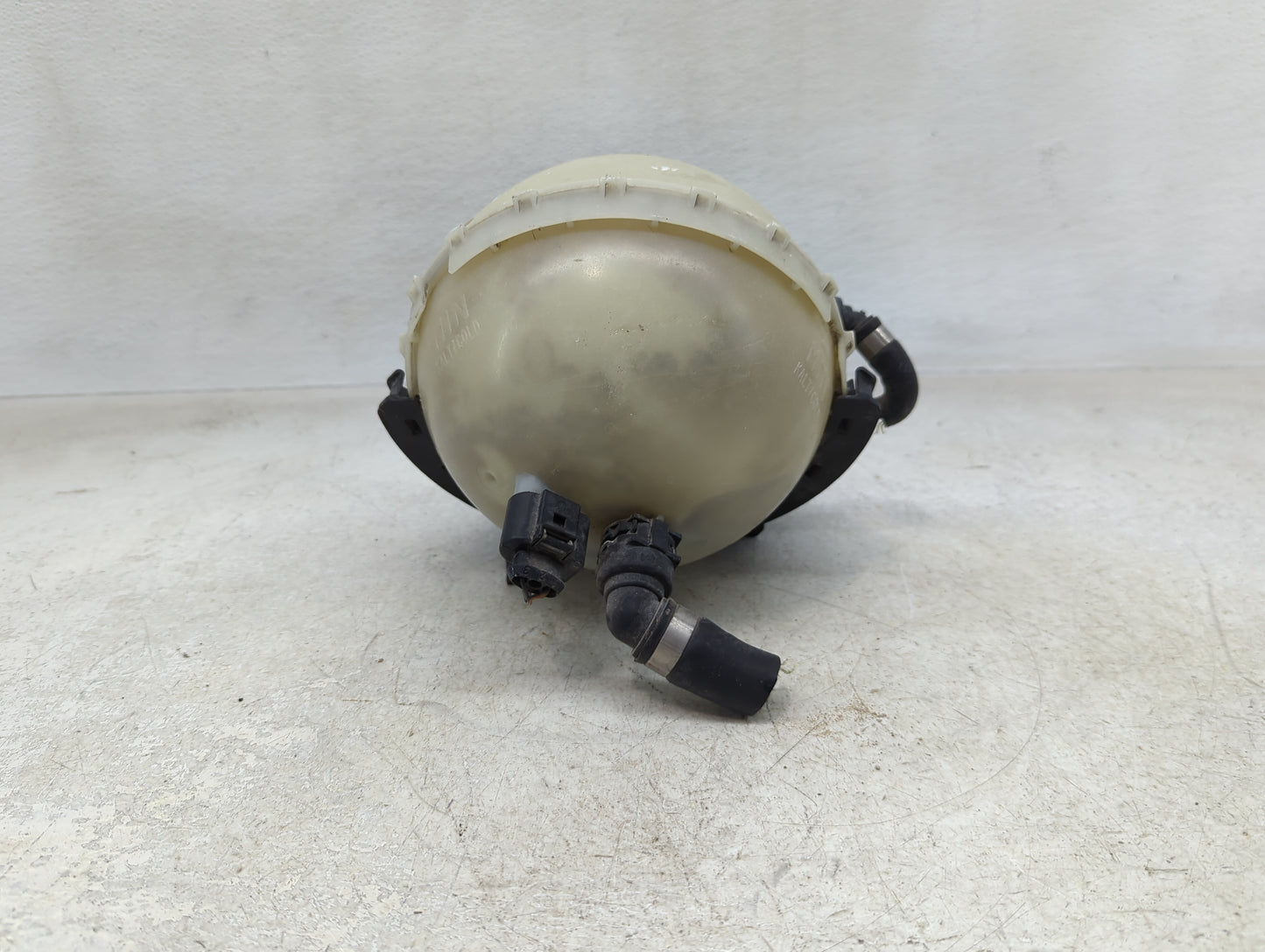 2012-2016 Bmw 328i Radiator Coolant Overflow Expansion Tank Bottle 1393642 - Oemusedautoparts1.com
