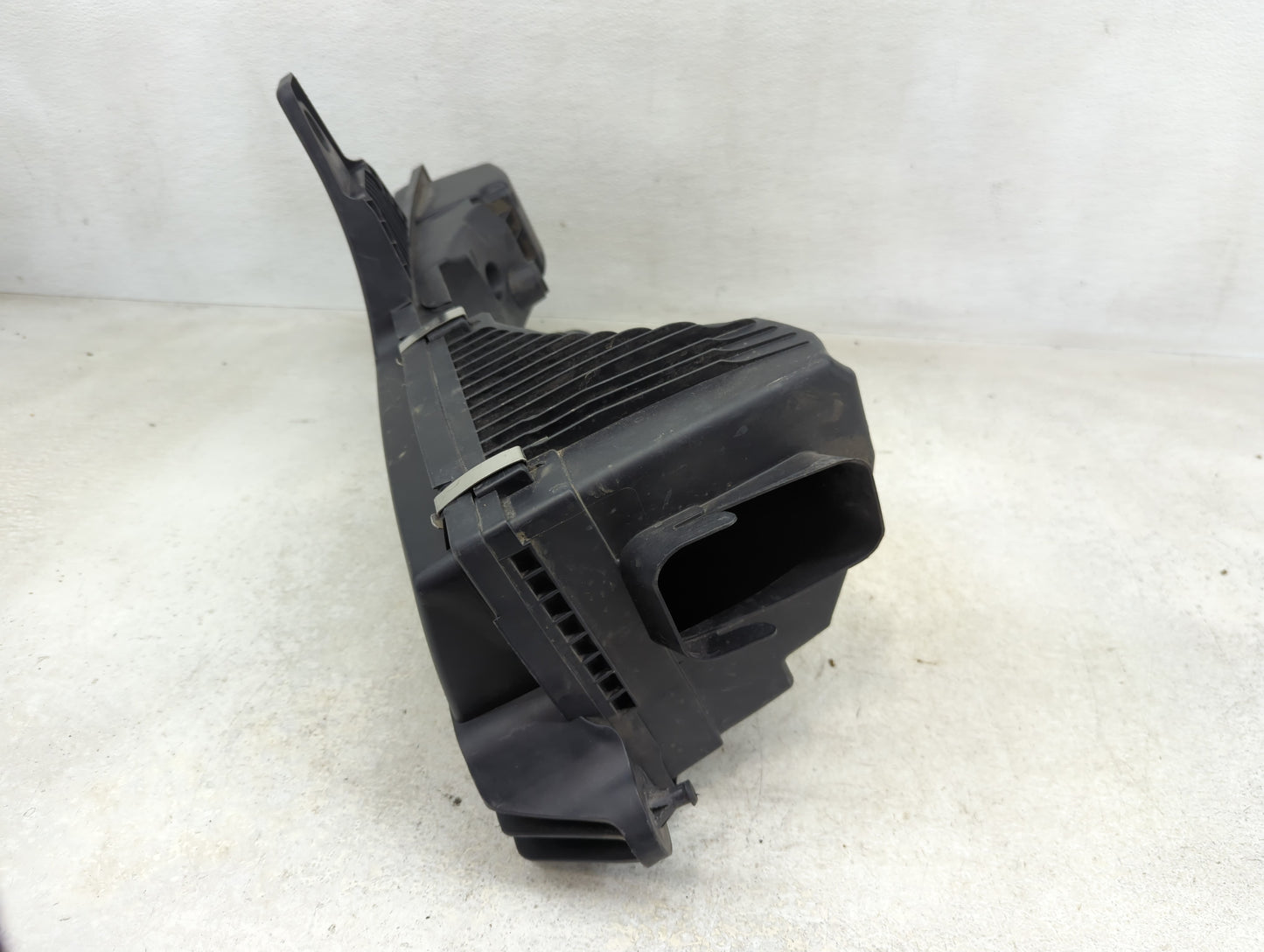 2012-2016 Bmw 328i Air Cleaner Intake-duct Hose Tube - Oemusedautoparts1.com