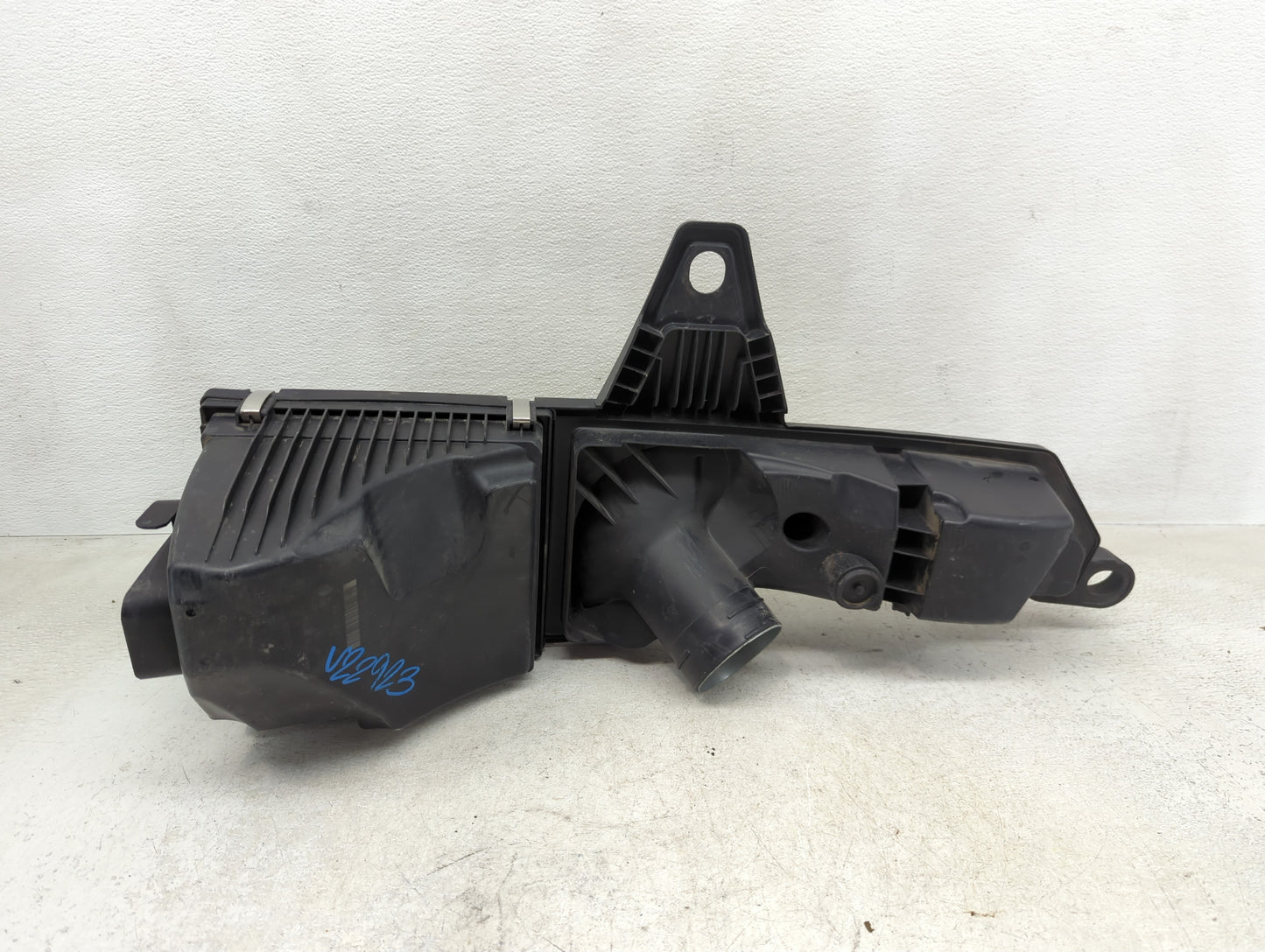 2012-2016 Bmw 328i Air Cleaner Intake-duct Hose Tube - Oemusedautoparts1.com