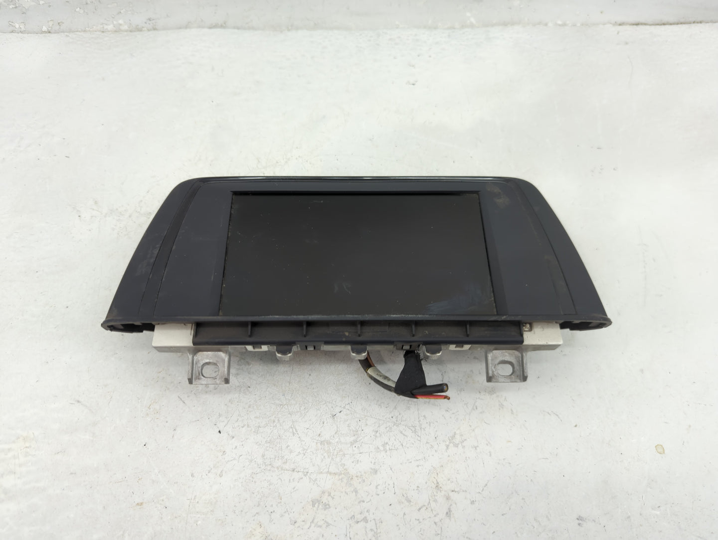 2012-2016 Bmw 328i Information Display Screen - Oemusedautoparts1.com